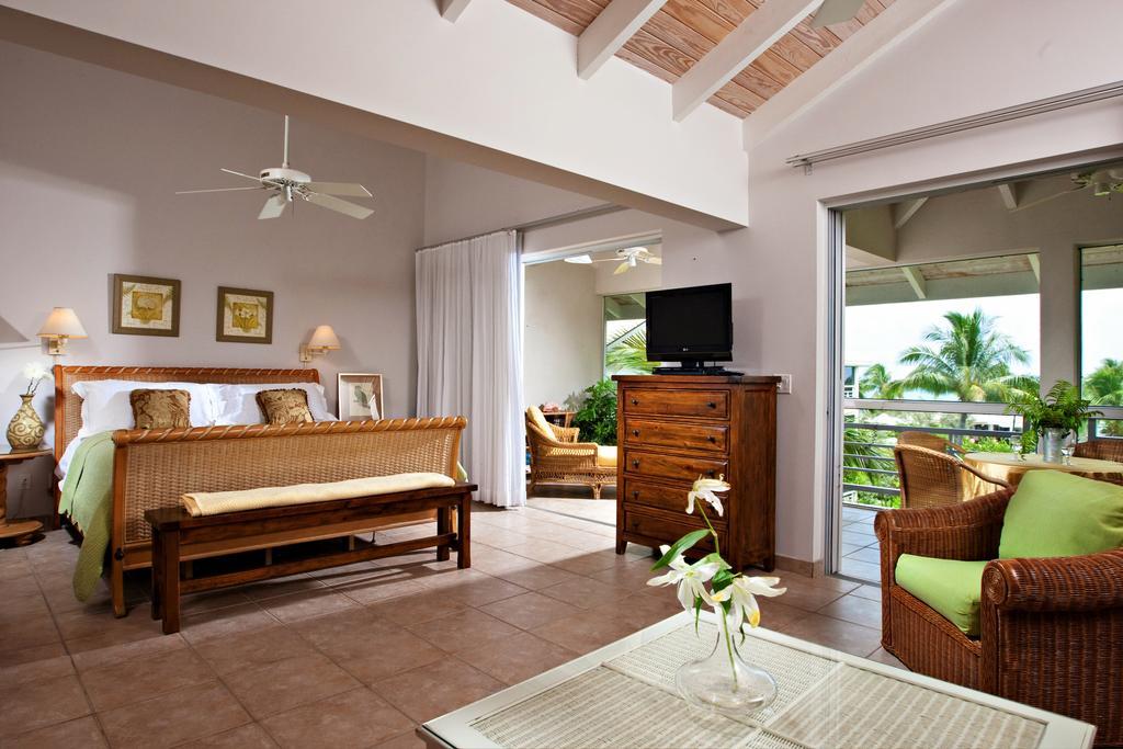 Ocean Club West Resort Grace Bay Room photo