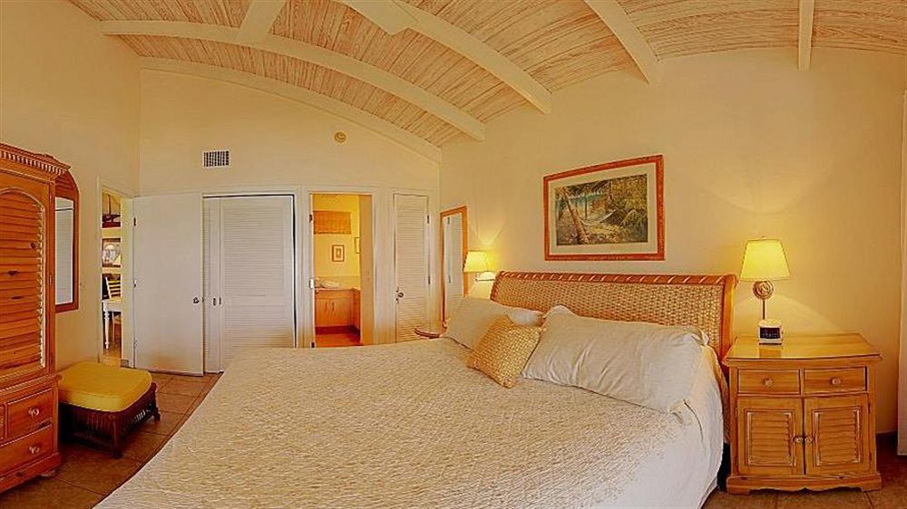 Ocean Club West Resort Grace Bay Exterior photo