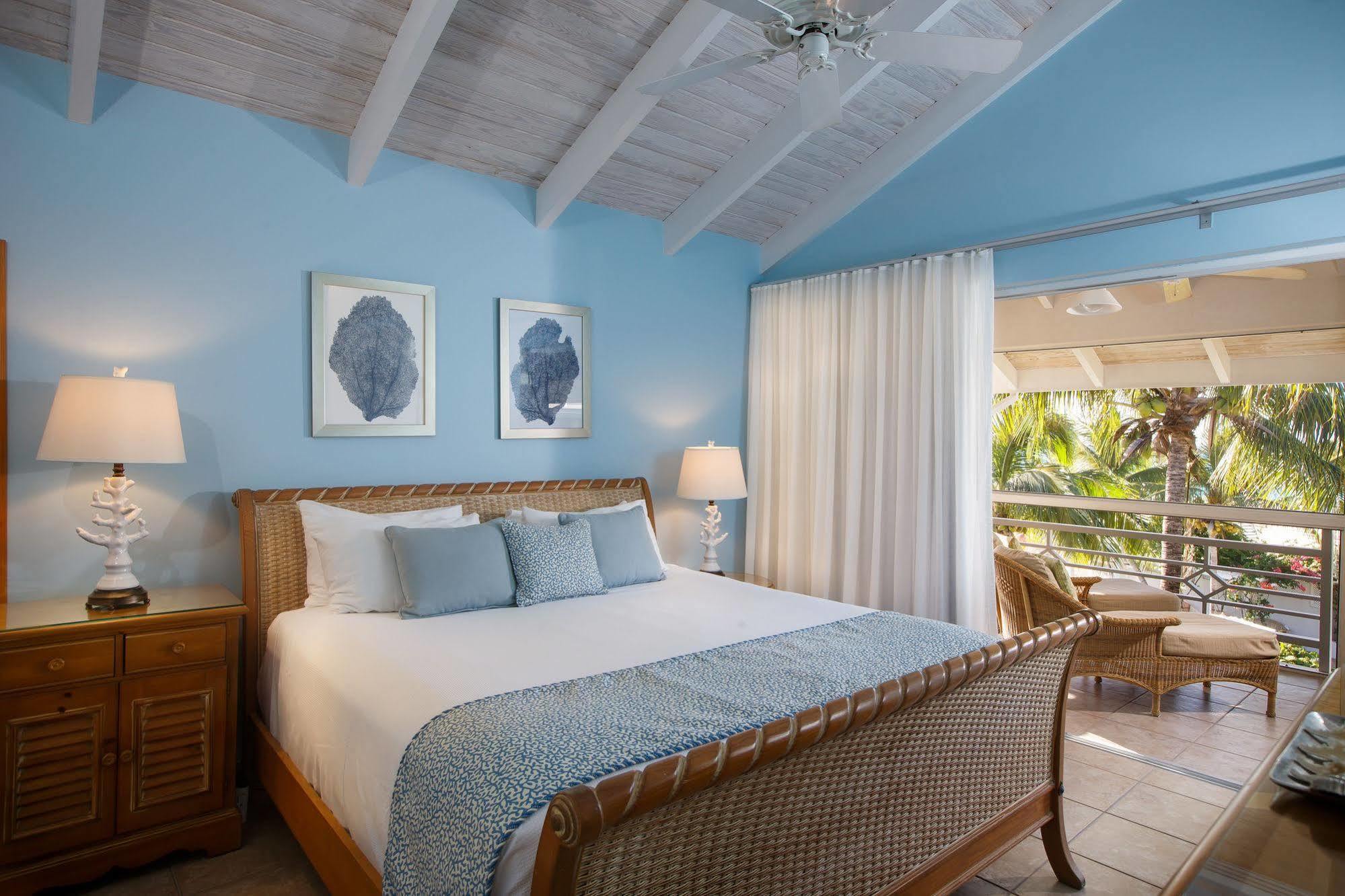 Ocean Club West Resort Grace Bay Exterior photo