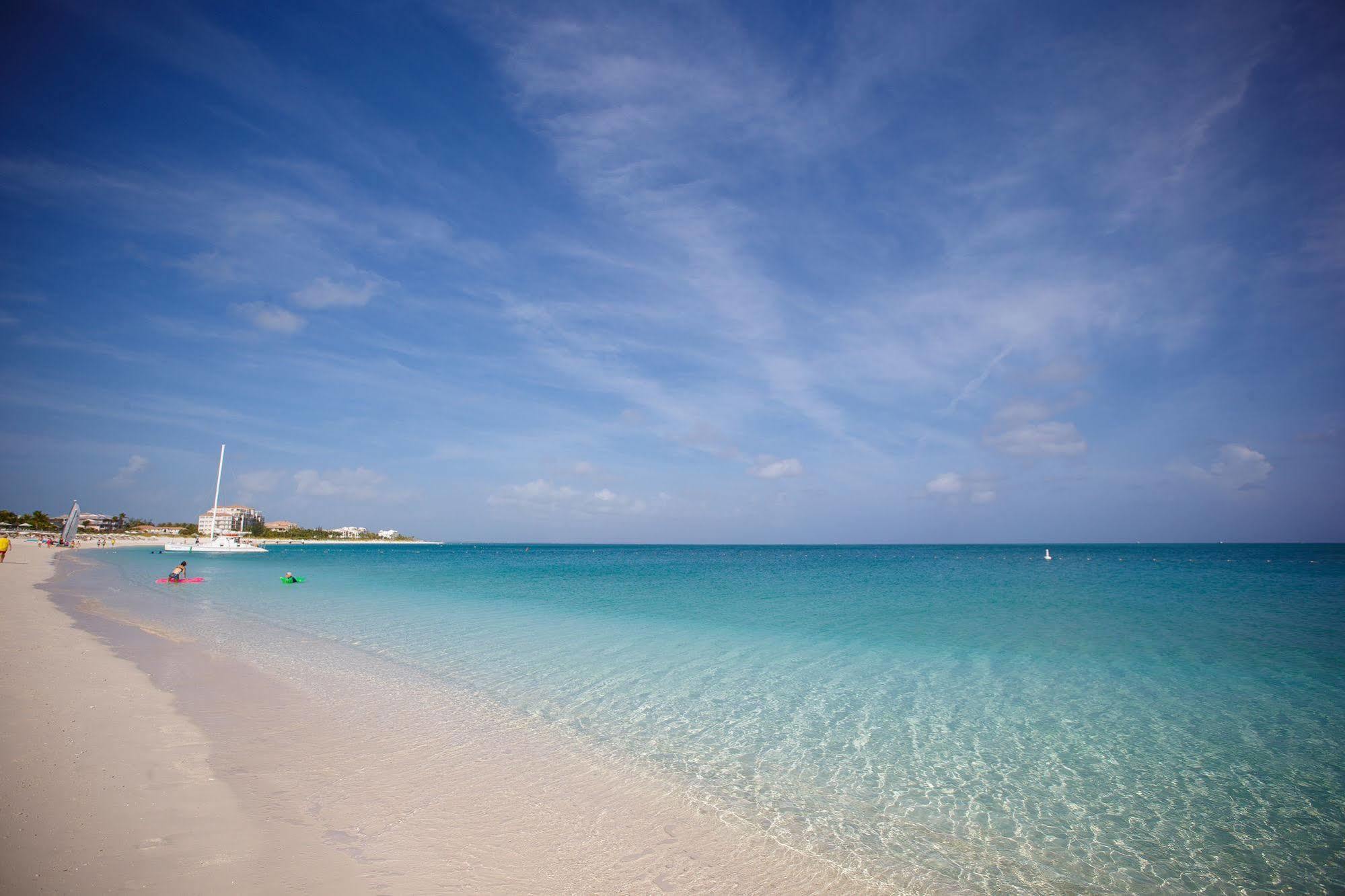 Ocean Club West Resort Grace Bay Exterior photo
